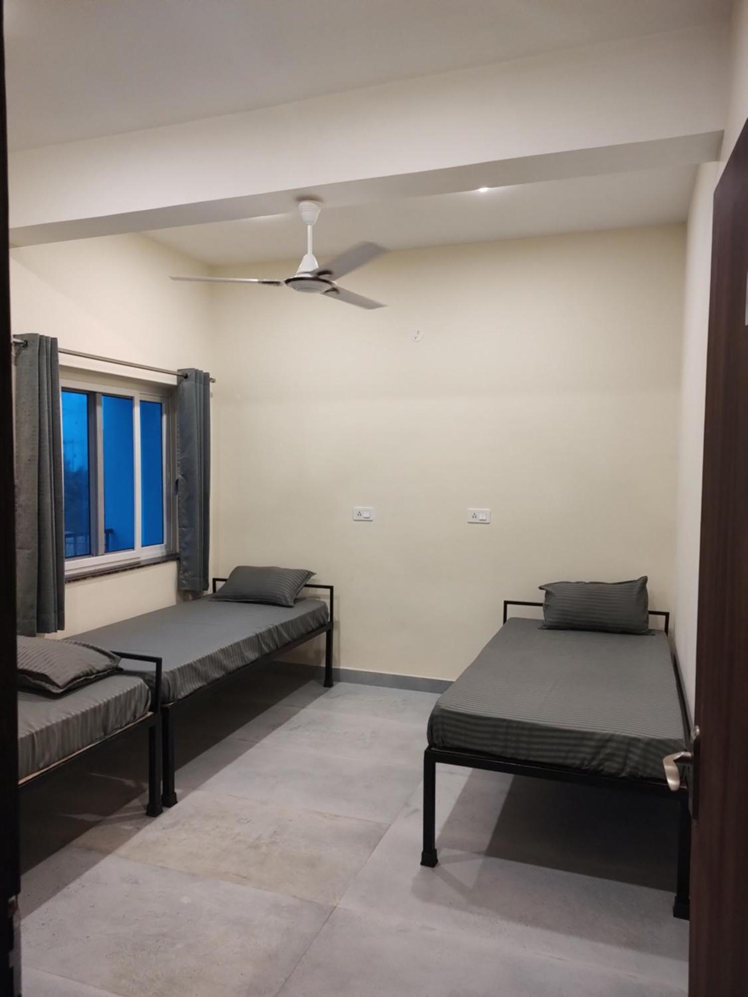 Tavasmi Puri Exterior foto